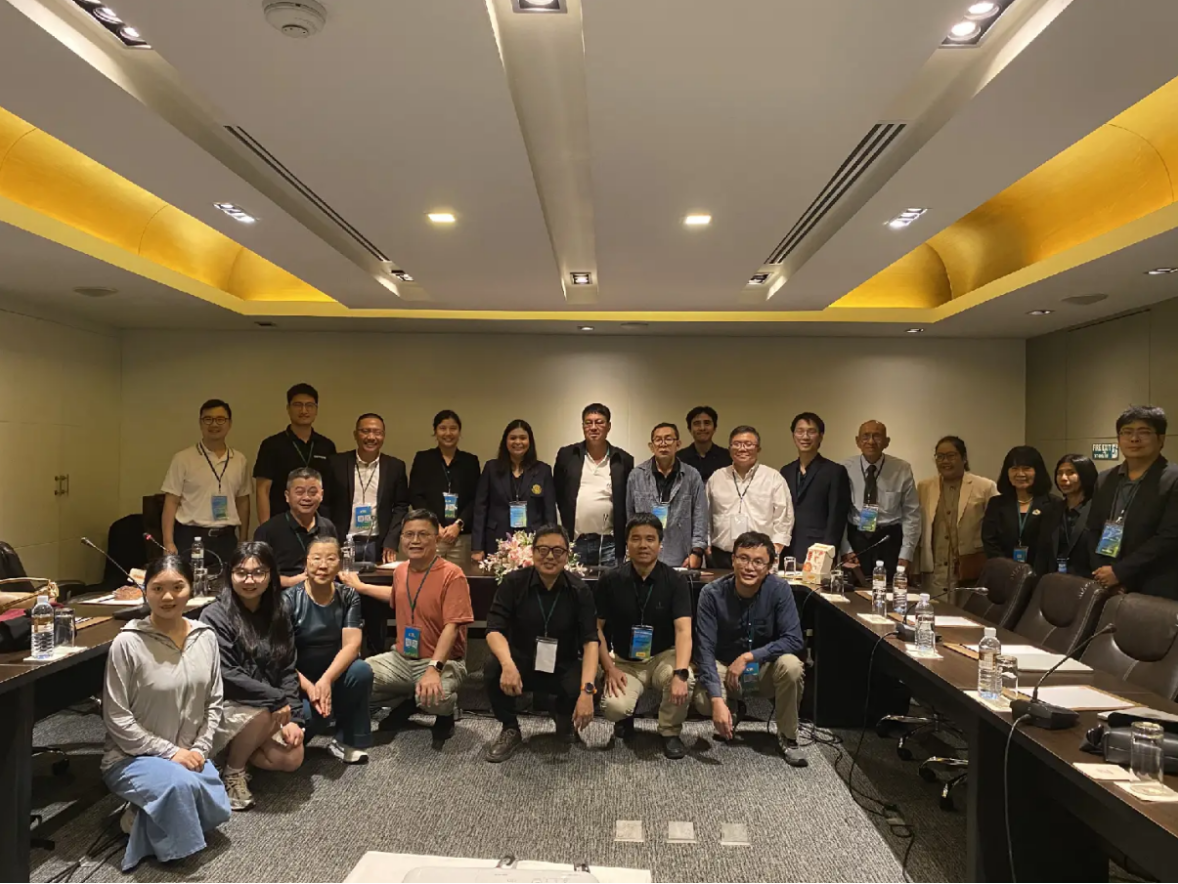 国家木薯产业技术体系生物防治与综合防控岗位专家团队应邀参加第四届热带植物国际会议